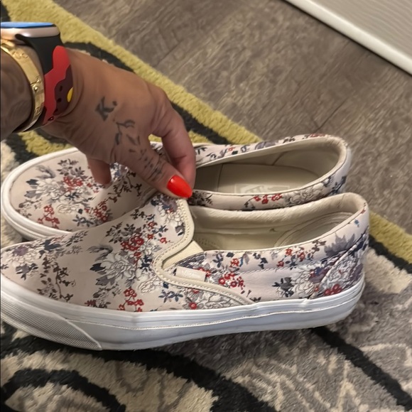 Vans x Kith Floral Slip-On Sneakers - Picture 2 of 2